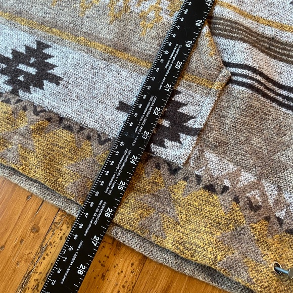 ANDTHEWHY Aztec 1/4 Zip Hooded Pullover - Picture 9 of 13